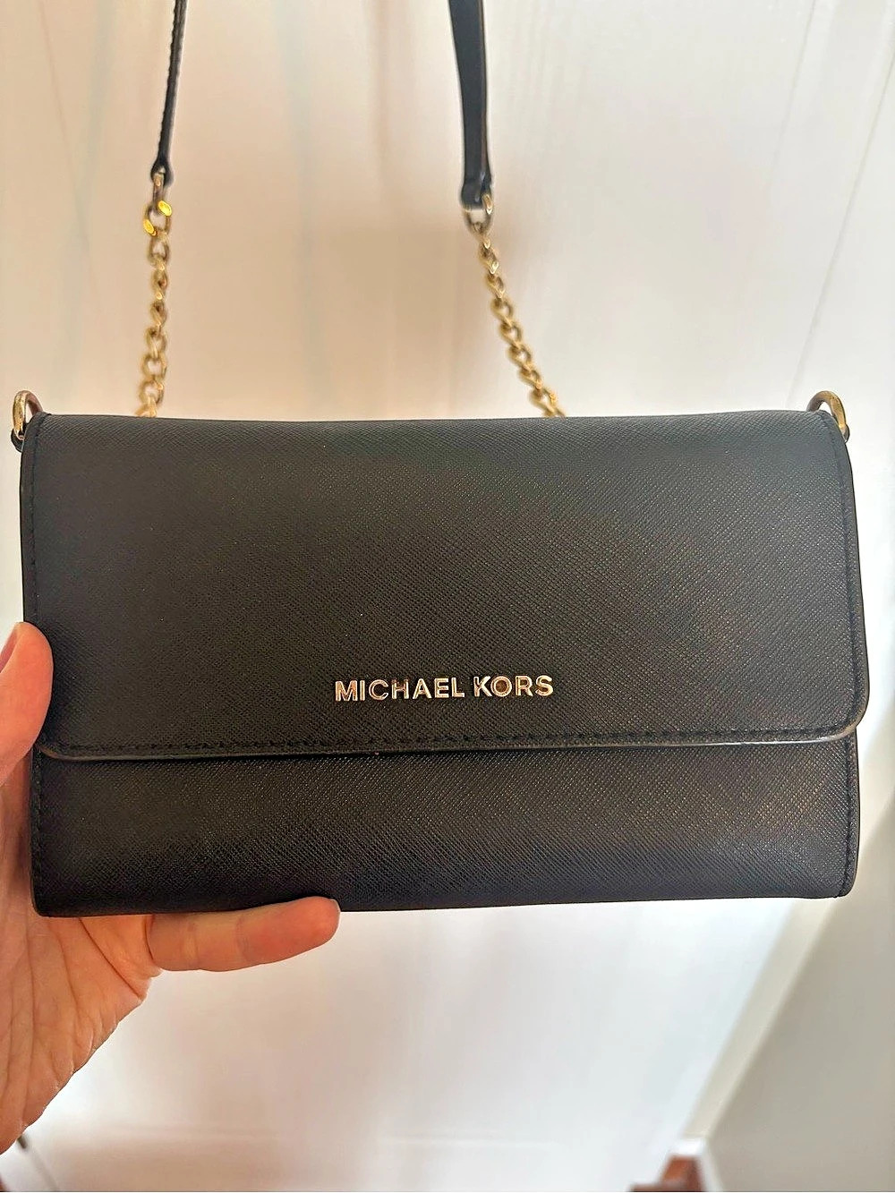 Michael Kors Jet Set Travel Saffiano Leather Chain Wallet Black
